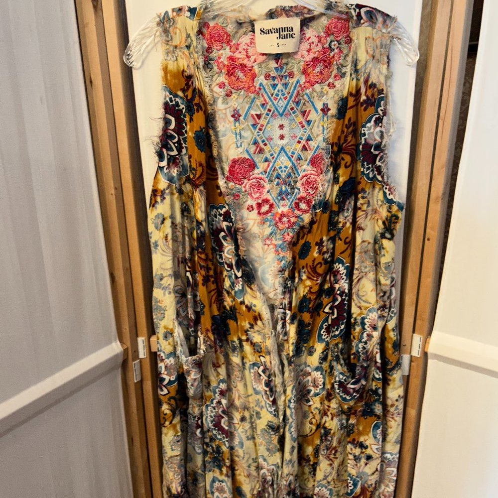 SAVANNA JANE Sz S Multi-Color Embroidered Boho Long Sleeveless Fringe Du…